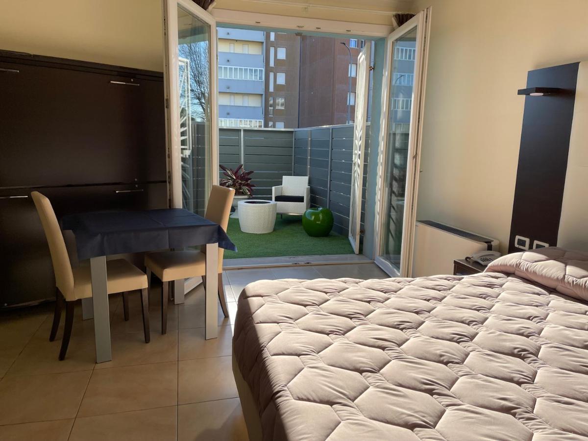 Hotel-Residence-B&B Le Dune Beach Service Included Lido Adriano Dış mekan fotoğraf