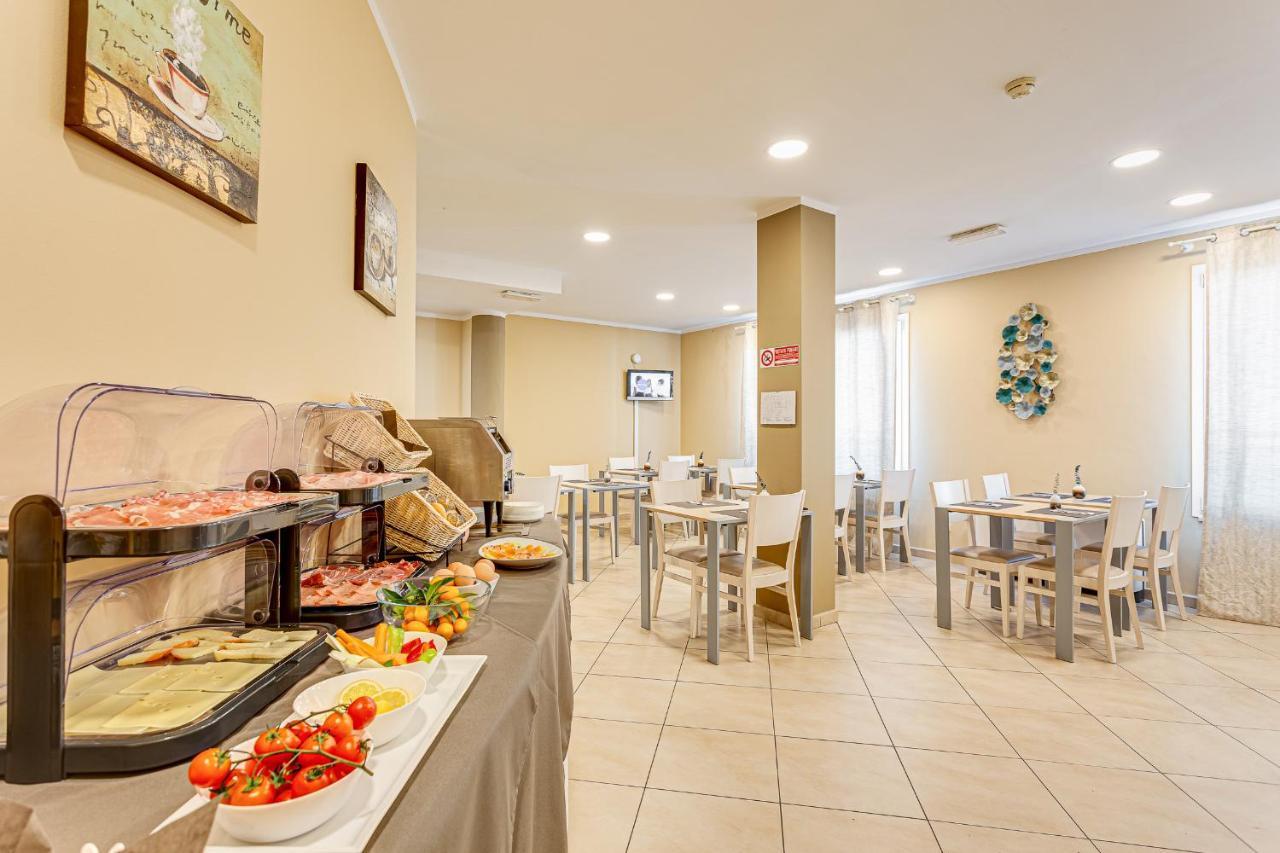 Hotel-Residence-B&B Le Dune Beach Service Included Lido Adriano Dış mekan fotoğraf