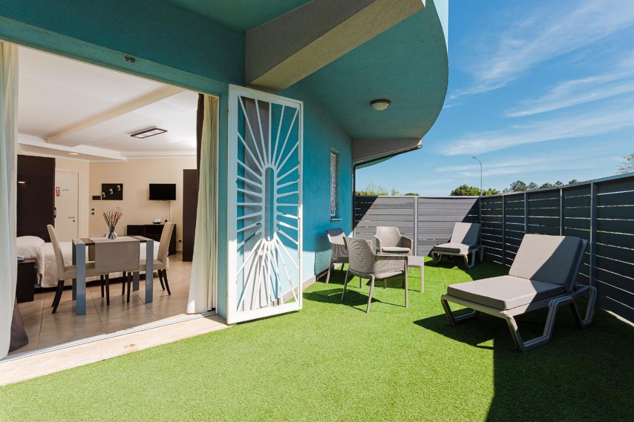 Hotel-Residence-B&B Le Dune Beach Service Included Lido Adriano Dış mekan fotoğraf